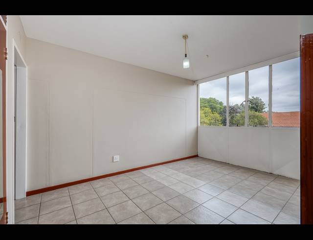 2 BEDROOM APARTMENT FOR SALE IN KENSINGTON B